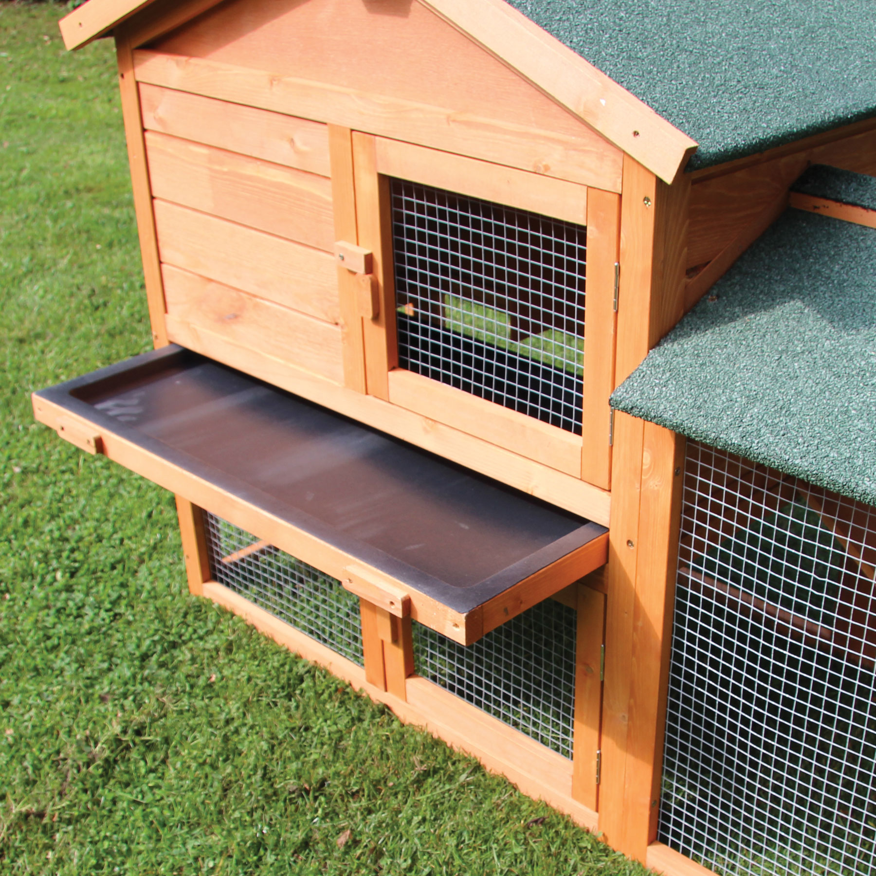 Hasenstall / Kaninchenstall "Klopfer“ - Kleintierstall mit hochwertiger Kunststoffschublade